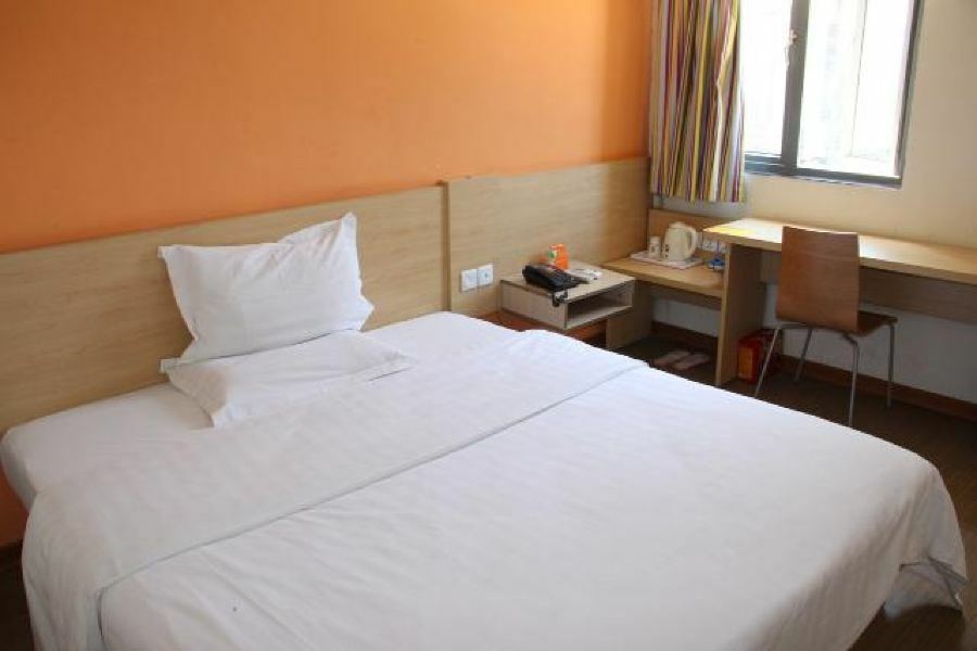 7Days Inn Wuhan Zhuankou Development Zone Jianghan University Ngoại thất bức ảnh