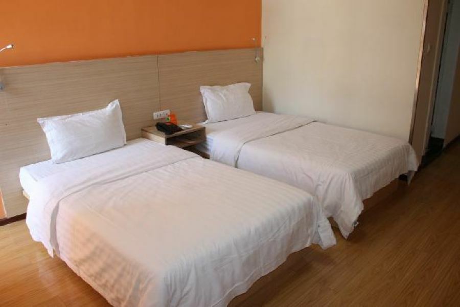 7Days Inn Wuhan Zhuankou Development Zone Jianghan University Ngoại thất bức ảnh